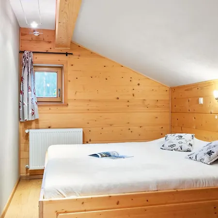 Apartment Fer A Cheval - Chl412 By Interhome